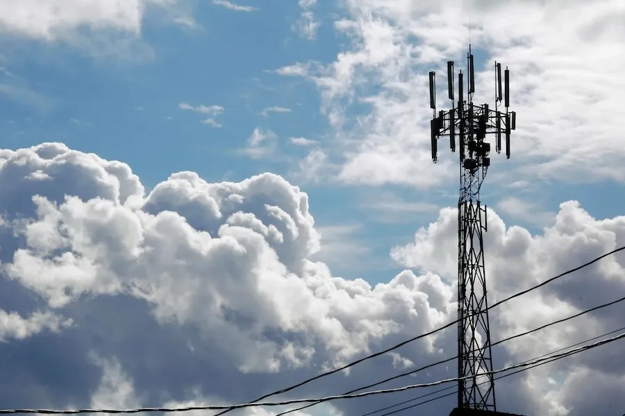 Tendido de cableado de voz y datos